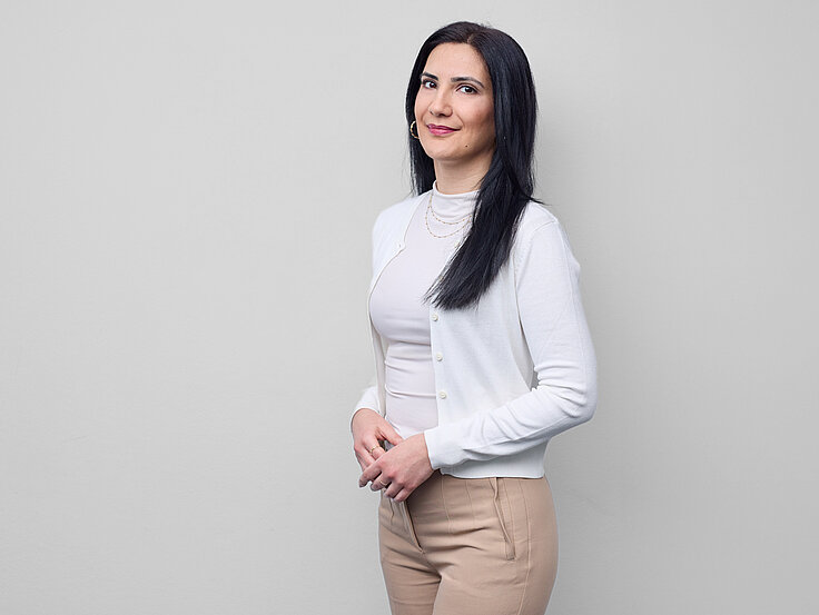 Ein Portrait von Eda Gümüs